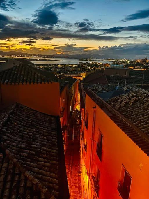 Castello Attic Sunset Terrace Διαμέρισμα Κάλιαρι Εξωτερικό φωτογραφία