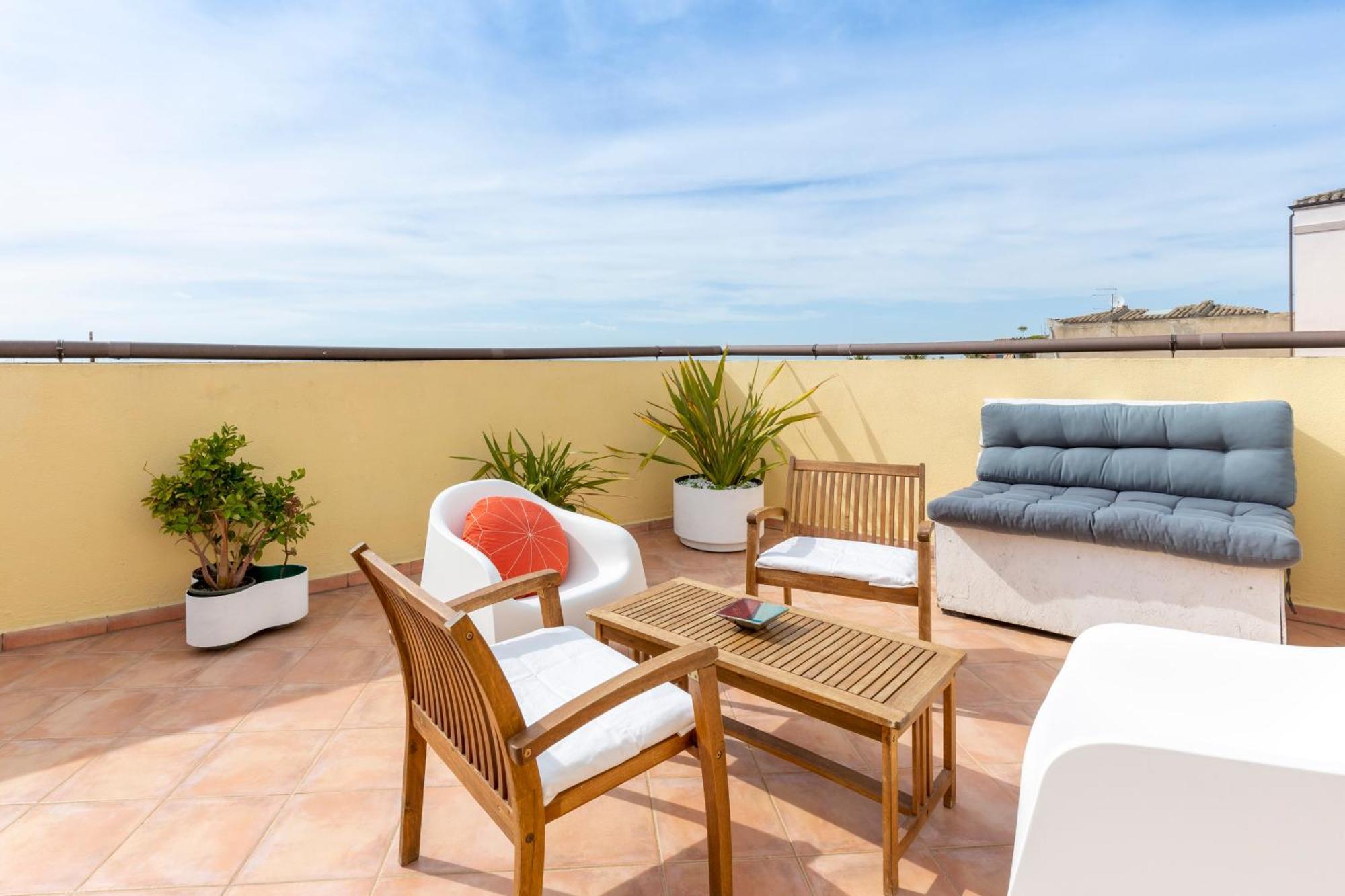 Castello Attic Sunset Terrace Διαμέρισμα Κάλιαρι Εξωτερικό φωτογραφία